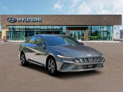 New 2026 Hyundai Elantra SEL Sport Premium FWD image 11