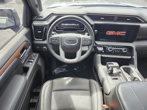 Used 2023 GMC Sierra 1500 Denali w/ Denali Reserve Package AWD/4WD image 30
