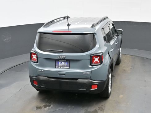 Used 2018 Jeep Renegade Latitude w/ Cold Weather Group image 33