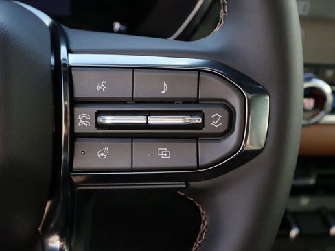 New 2026 GMC Canyon AT4 w/ Technology Plus Package AWD/4WD image 42