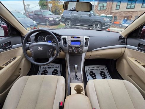 Used 2010 Hyundai Sonata GLS image 13