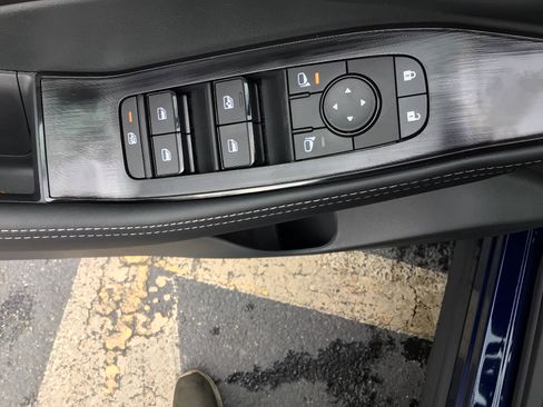 New 2026 Nissan Rogue SV image 8