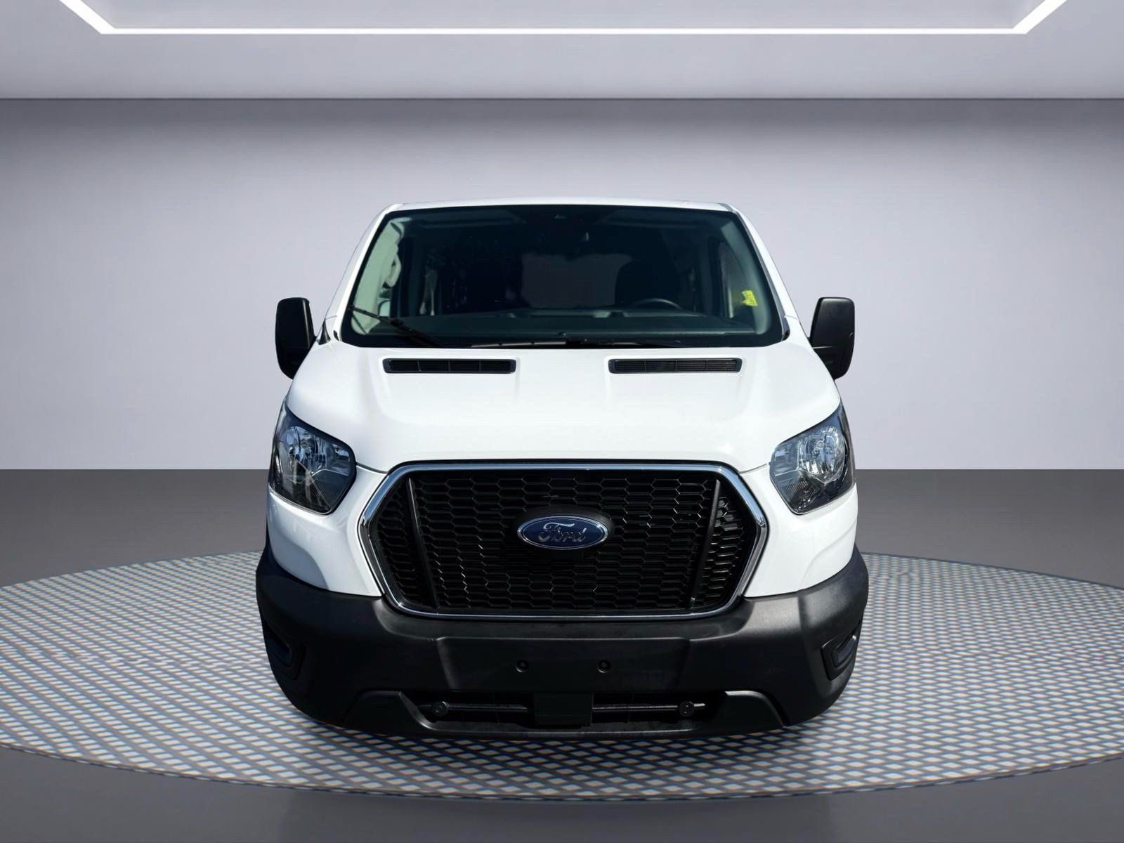 Used 2025 Ford Transit 250 Low Roof w/ Exterior Upgrade Package RWD image 7
