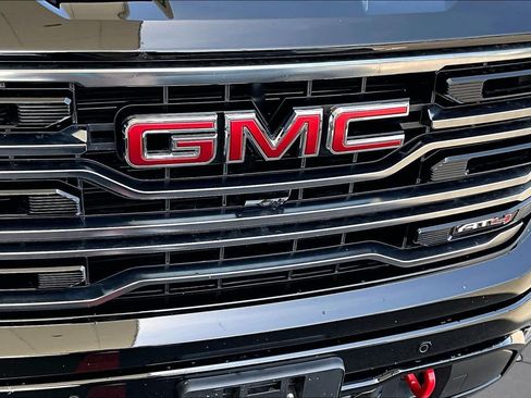 Used 2025 GMC Sierra 1500 AT4 w/ AT4 Premium Package AWD/4WD image 29