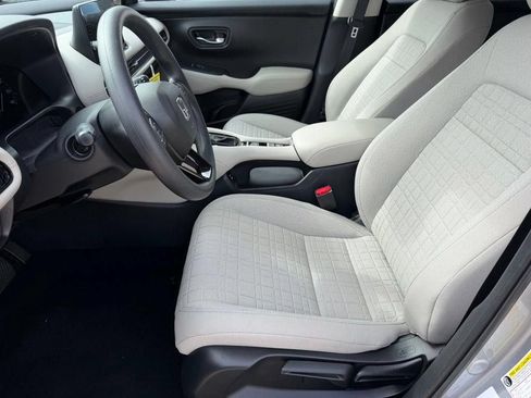 Certified 2026 Honda HR-V LX image 9