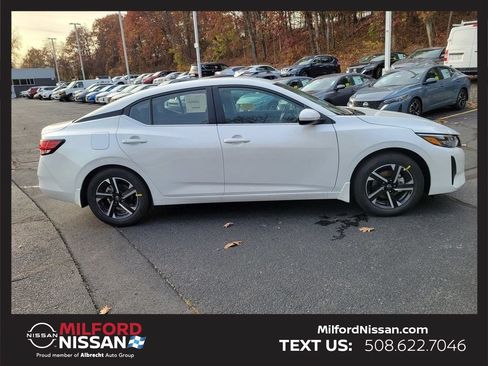 Certified 2025 Nissan Sentra SV w/ Trunk Package FWD image 6