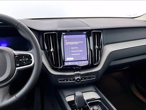 Used 2025 Volvo XC60 B5 Plus w/ Climate Package AWD/4WD image 7
