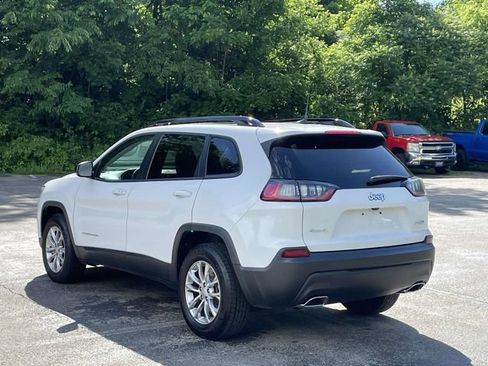 Used 2022 Jeep Cherokee Latitude Lux w/ Sun & Sound Group AWD/4WD image 5