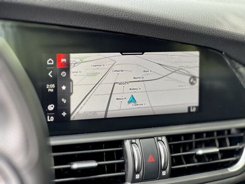 Used 2022 Alfa Romeo Giulia Sprint image 43