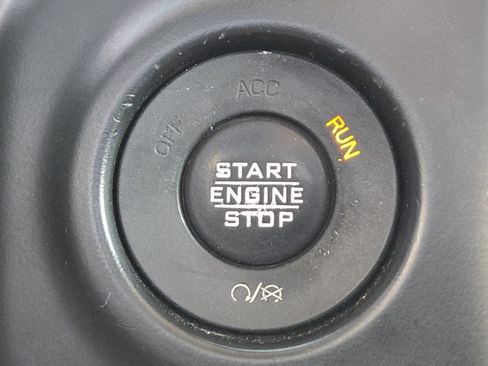 Used 2021 Jeep Wrangler Unlimited Sport AWD/4WD image 30
