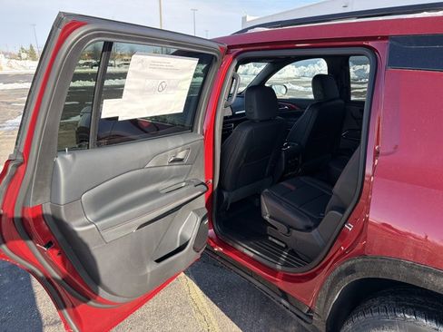 New 2026 Chevrolet Traverse RS w/ LPO, Floor Liner Package image 23
