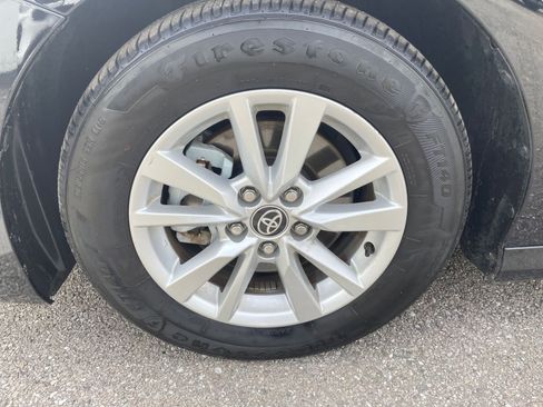 Used 2025 Toyota Camry LE image 29