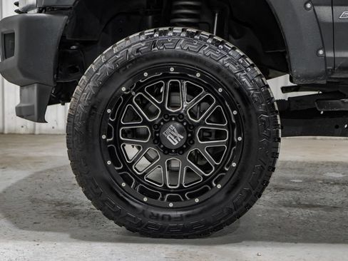 Used 2017 Ford F250 XLT w/ XLT Value Package AWD/4WD image 62
