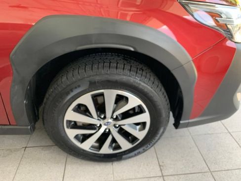Used 2024 Subaru Outback Premium AWD/4WD image 23