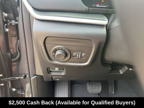 New 2025 Jeep Grand Cherokee L Laredo w/ Luxury Tech Group I RWD image 30