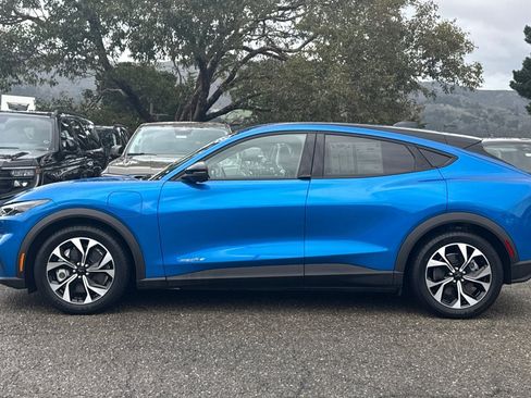 Certified 2025 Ford Mustang Mach-E Select image 7