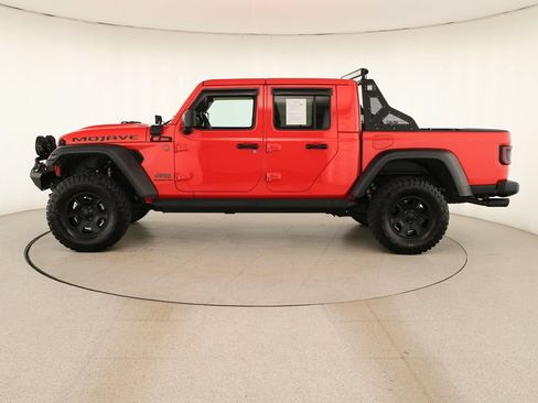 Used 2020 Jeep Gladiator Mojave AWD/4WD image 2