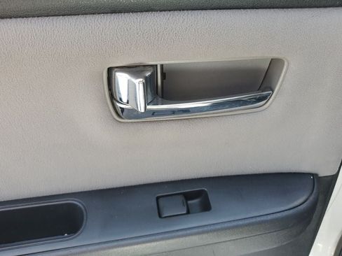Used 2012 Nissan Sentra 2.0 SL w/ Special Value Pkg FWD image 43