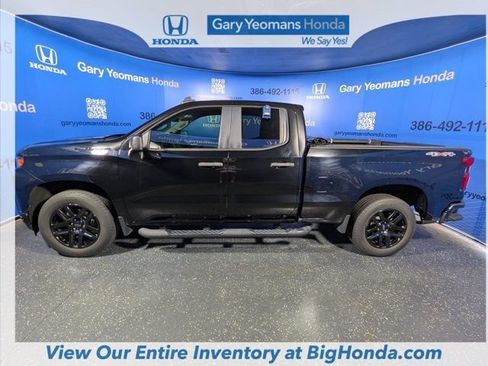 Used 2022 Chevrolet Silverado 1500 Custom w/ Rally Edition AWD/4WD image 8