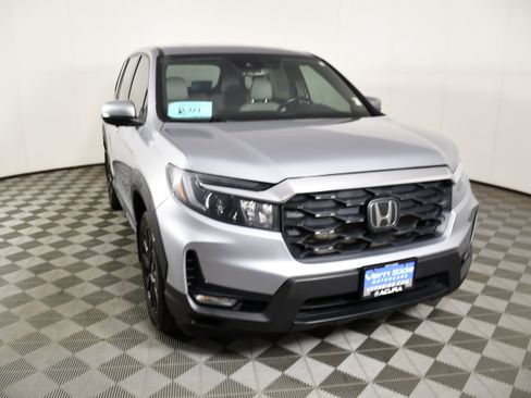 Used 2023 Honda Passport EX-L image 3
