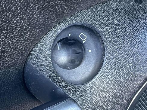 Used 2015 MINI Cooper S image 17