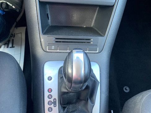 Used 2015 Volkswagen Tiguan S image 22