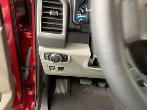 Used 2020 Ford F150 XLT w/ Equipment Group 302A Luxury AWD/4WD image 23