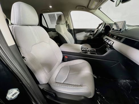 Used 2023 Honda Pilot LX image 26