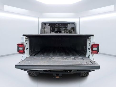 Used 2020 Jeep Gladiator Overland AWD/4WD image 13