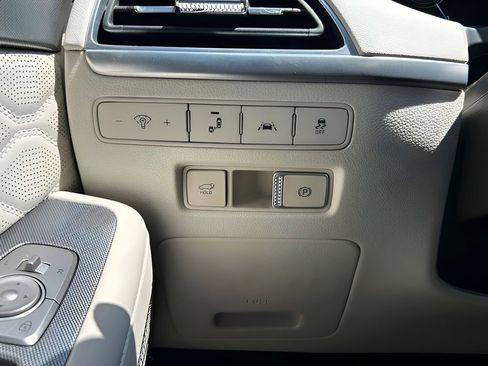 Used 2020 Hyundai Palisade Limited image 22