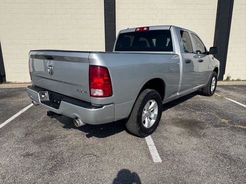 Used 2017 RAM 1500 Express AWD/4WD image 3