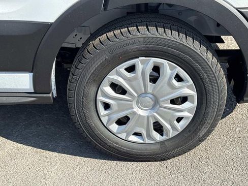 New 2026 Ford Transit 250 148 Medium Roof RWD image 9