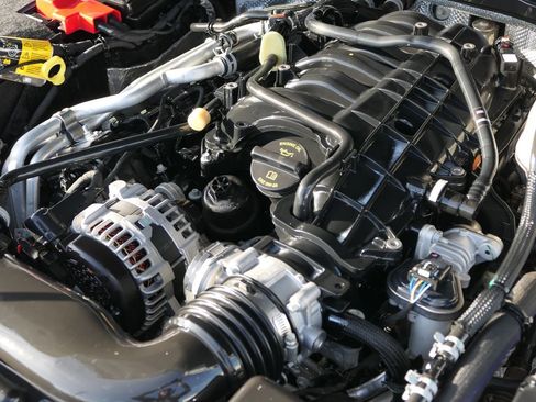 Used 2025 Jeep Gladiator Mojave w/ Convenience Group image 29