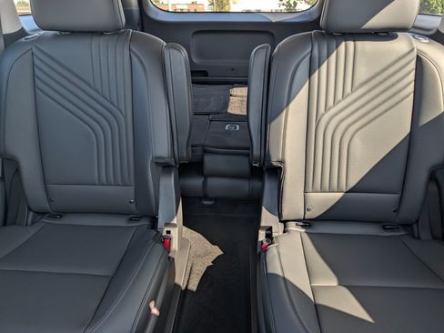 Certified 2026 Hyundai Palisade SEL AWD/4WD image 13
