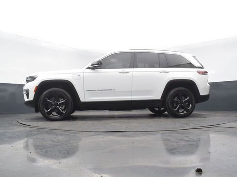 Used 2023 Jeep Grand Cherokee 4WD 4xe w/ Luxury Tech Group II image 52