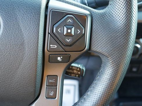 Used 2022 Toyota Tacoma TRD Sport image 16