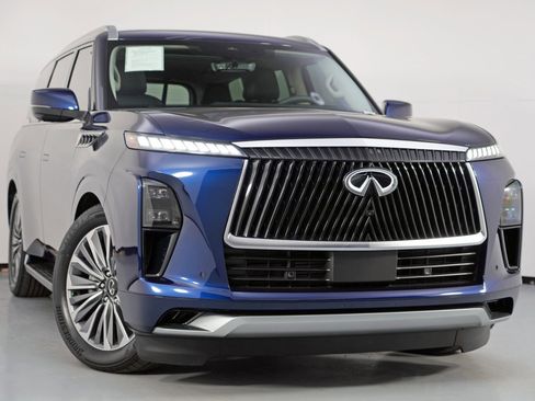 Used 2025 INFINITI QX80 Luxe image 4