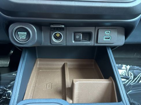 Used 2024 Ford Maverick Lariat image 37