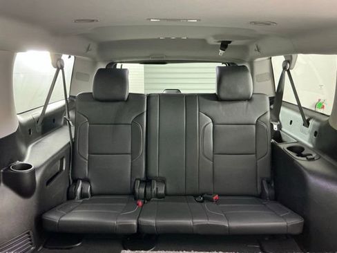 Used 2019 Chevrolet Suburban LT AWD/4WD image 25