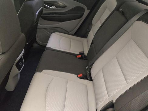 Used 2022 GMC Terrain SLE w/ Driver Convenience Package FWD image 18