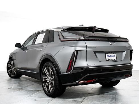 Used 2024 Cadillac Lyriq Luxury AWD/4WD image 5