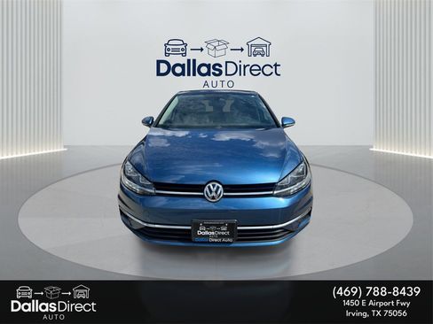 Used 2021 Volkswagen Golf 4-Door image 3