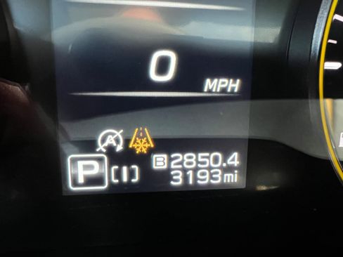 Certified 2025 Subaru Crosstrek 2.5i Sport AWD/4WD image 24