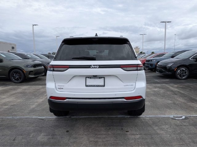 New 2026 Jeep Grand Cherokee Limited w/ Luxury Tech Group II AWD/4WD image 5