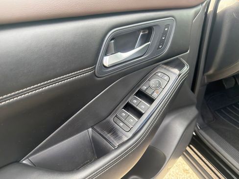 Certified 2023 Nissan Rogue SL image 16