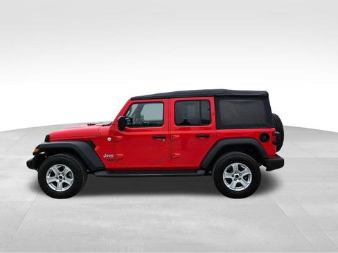 Used 2018 Jeep Wrangler Unlimited Sport S AWD/4WD image 9
