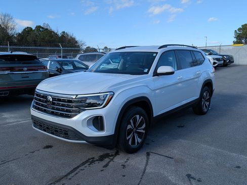 New 2026 Volkswagen Atlas SE image 7