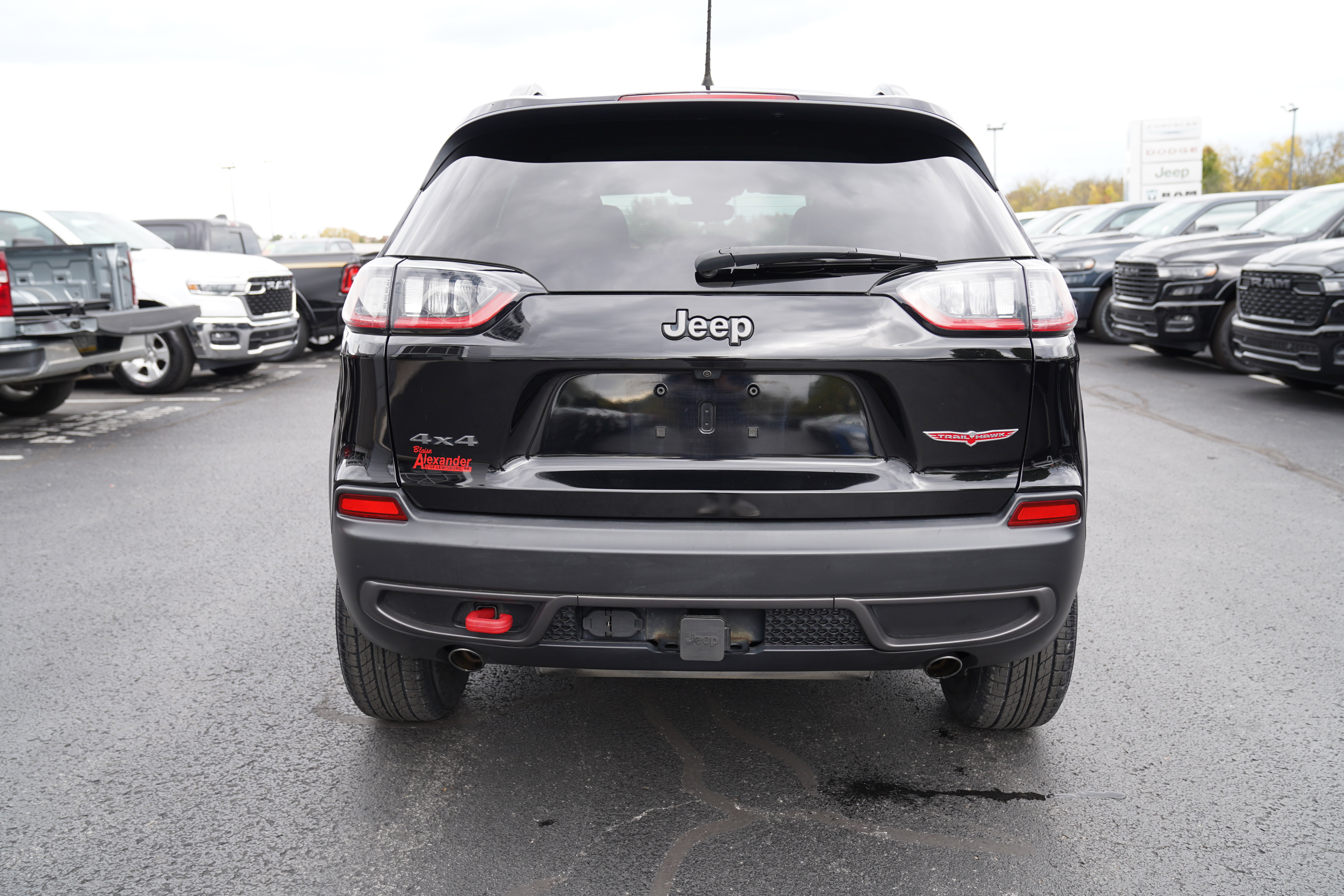Used 2022 Jeep Cherokee Trailhawk w/ Trailer Tow Group AWD/4WD image 6