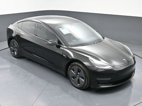 Used 2021 Tesla Model 3 Long Range image 46