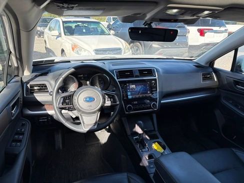 Used 2019 Subaru Outback 2.5i Limited w/ Popular Package #2 AWD/4WD image 11